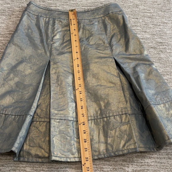 Charles Nolan Floral Jacquard Gold Metallic Coated A-Line Pleated Skirt Size 4 - Picture 10 of 12